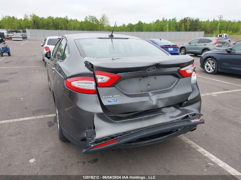 2016 Ford Fusion S VIN: 3FA6P0G79GR321365 Lot: 12019212