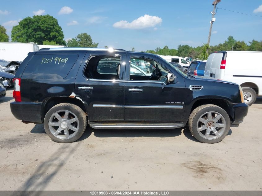 2008 Cadillac Escalade Luxury VIN: 1GYFK63818R132260 Lot: 12019908