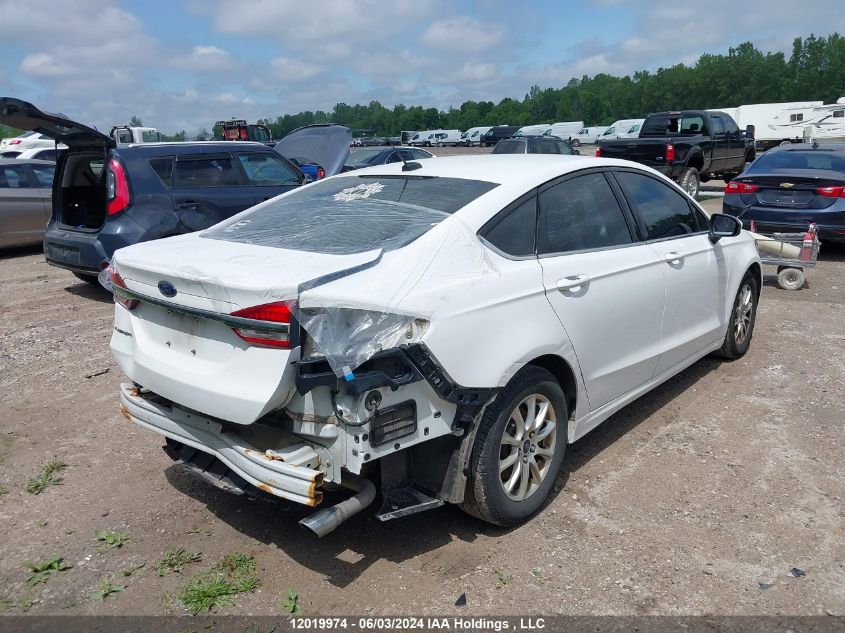 2017 Ford Fusion S VIN: 3FA6P0G79HR121460 Lot: 12019974