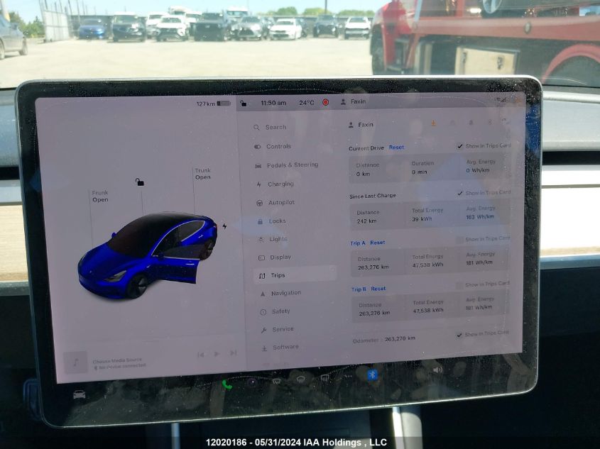 2018 Tesla Model 3 VIN: 5YJ3E1EB1JF127082 Lot: 12020186