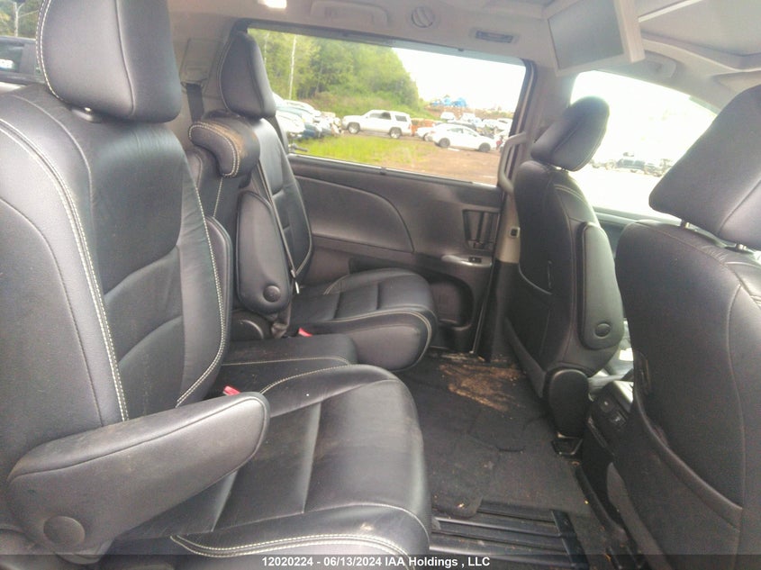 2016 Toyota Sienna Se VIN: 5TDXK3DC4GS733318 Lot: 12020224