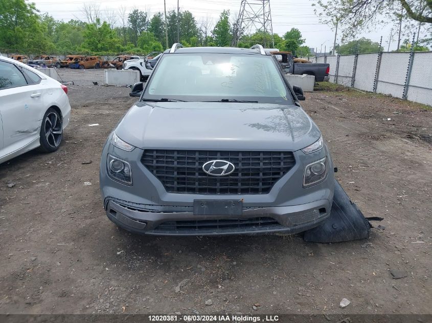 2021 Hyundai Venue Preferred With Two-Tone Body Colour VIN: KMHRC8A30MU064331 Lot: 12020381