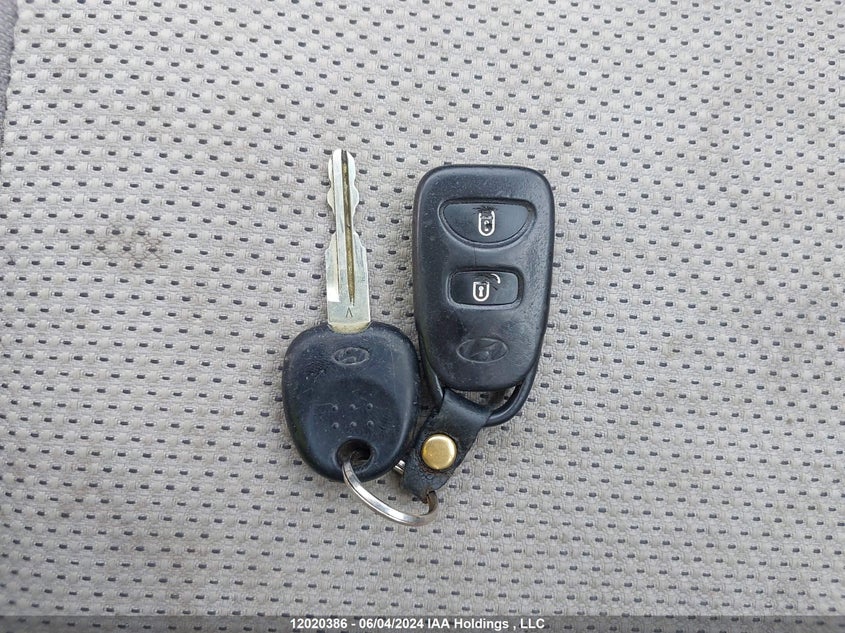 2008 Hyundai Accent Gls VIN: KMHCN45C18U243566 Lot: 12020386