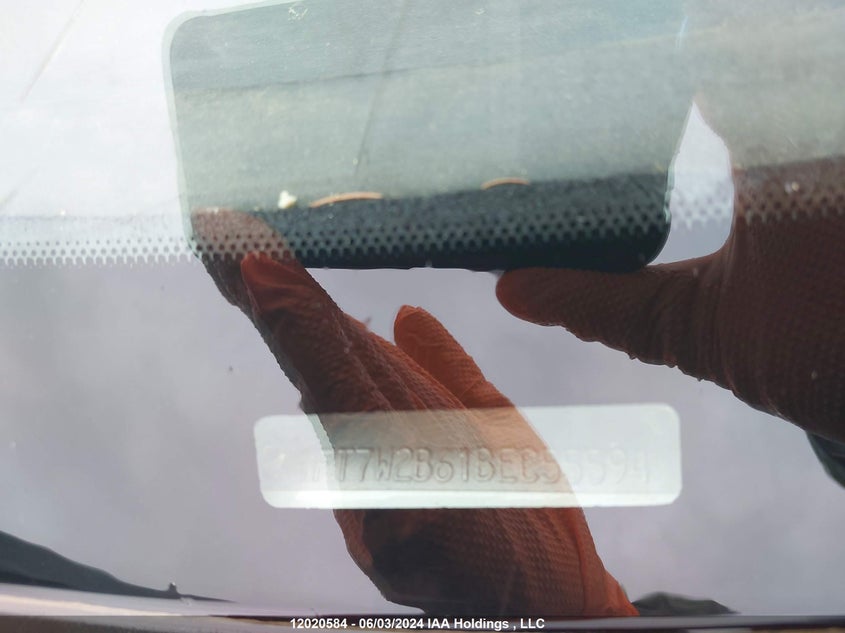 2011 Ford F250 Super Duty VIN: 1FT7W2B61BEC55594 Lot: 12020584