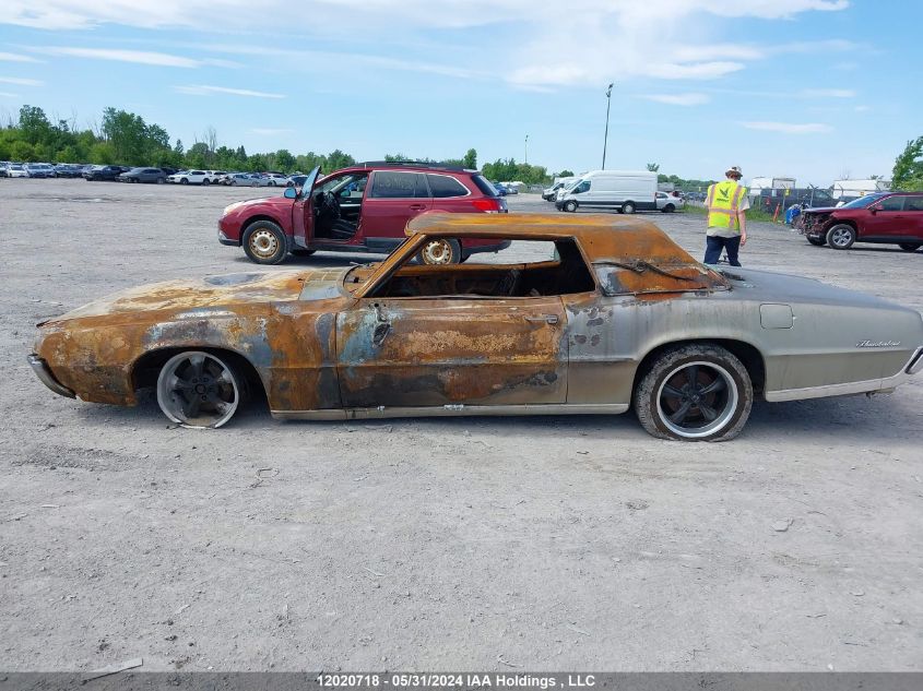 7Y820178108 1967 Ford Thunderbird