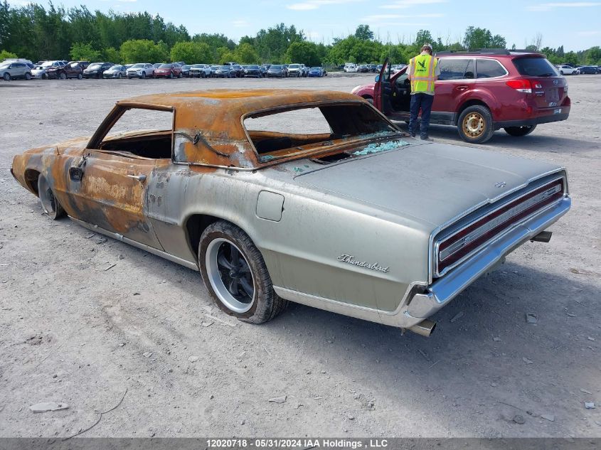 7Y820178108 1967 Ford Thunderbird