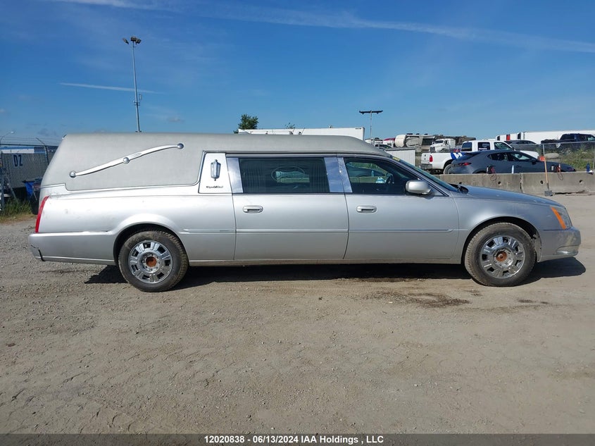 2010 Cadillac Professional Chassis VIN: 1GEGK0CYXAU500291 Lot: 12020838