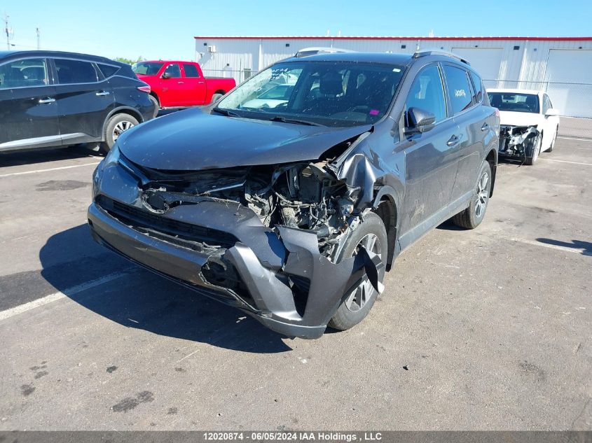 2018 Toyota Rav4 Le VIN: 2T3BFREV5JW721637 Lot: 12020874