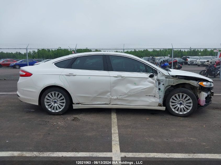 2016 Ford Fusion Se Hybrid VIN: 3FA6P0LU2GR251879 Lot: 12021063
