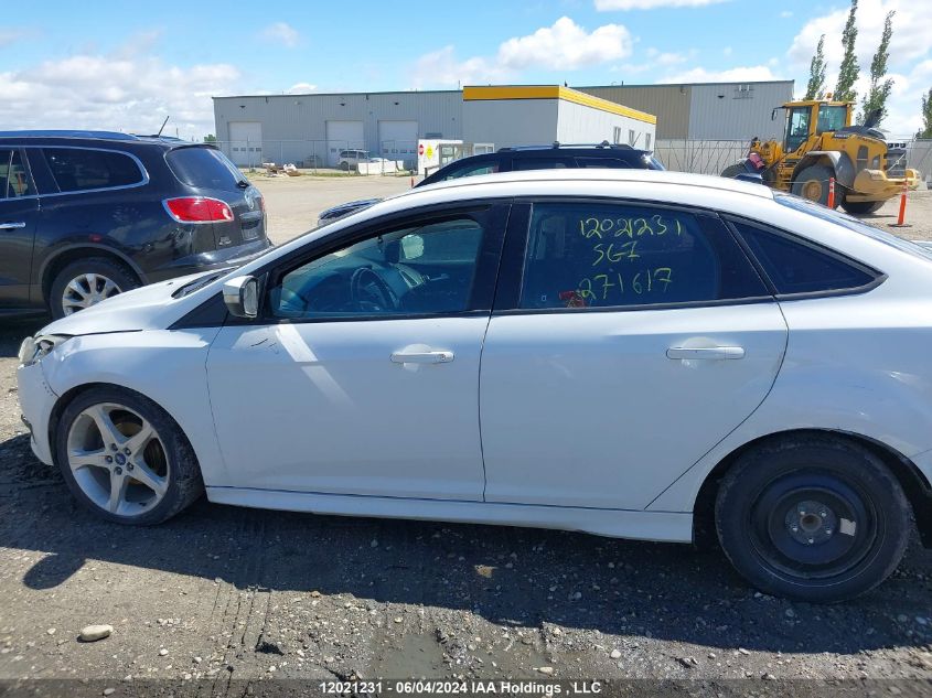 2015 Ford Focus Se VIN: 1FADP3F26FL271617 Lot: 12021231