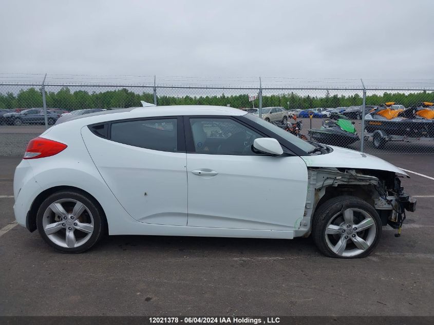 2013 Hyundai Veloster VIN: KMHTC6AD6DU166073 Lot: 12021378