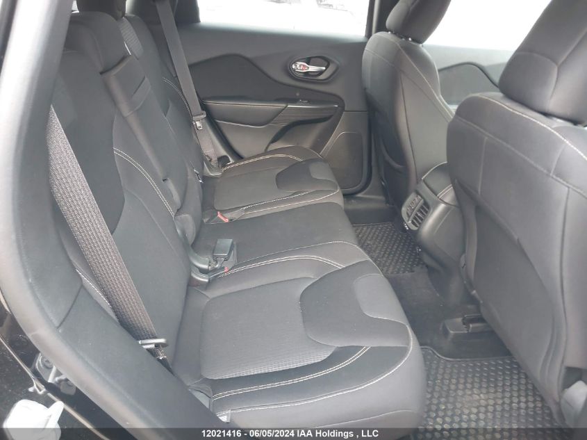 2015 Jeep Cherokee Latitude VIN: 1C4PJMCS2FW684829 Lot: 12021416