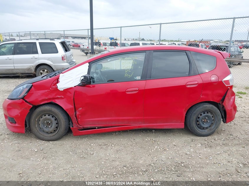 2013 Honda Fit VIN: LUCGE8G73D3001581 Lot: 12021438