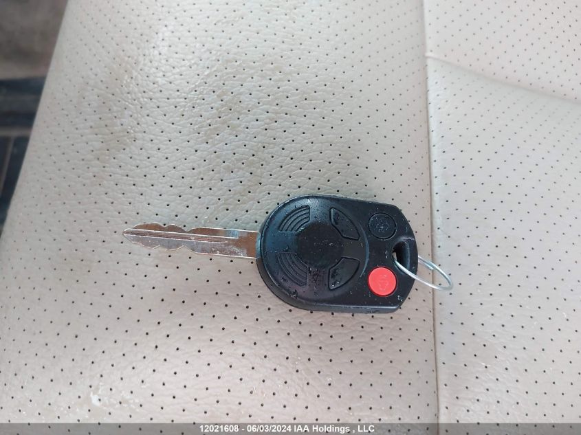 2010 Ford Expedition Eddie Bauer VIN: 1FMJU1J51AEA81017 Lot: 12021608