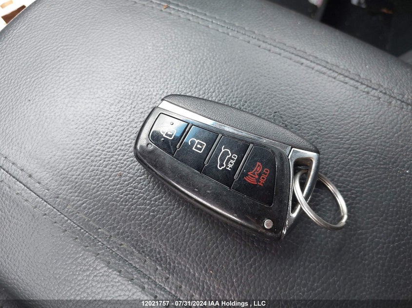 2017 Hyundai Santa Fe VIN: 5XYZUDLA4HG493081 Lot: 12021757