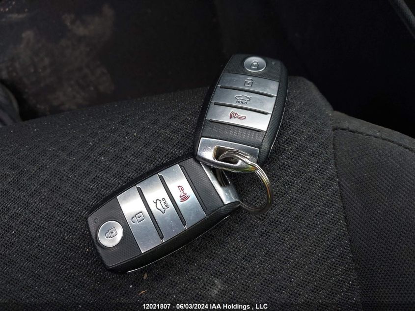 2017 Kia Optima Lx VIN: 5XXGT4L31HG127983 Lot: 12021807