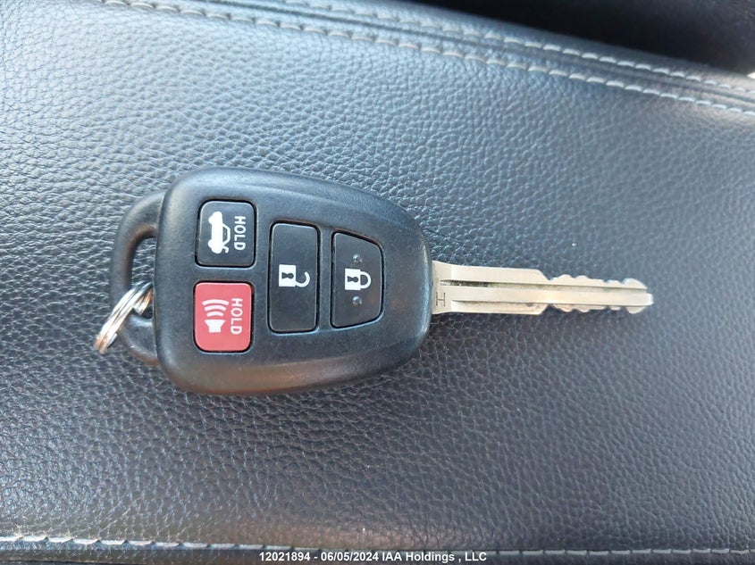 2014 Toyota Corolla Le VIN: 2T1BURHE5EC218000 Lot: 12021894