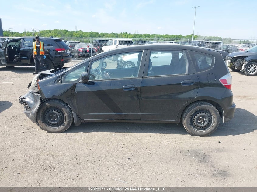 2014 Honda Fit Lx VIN: LUCGE8H57E3003123 Lot: 12022271