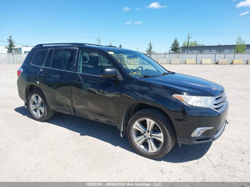 2013 Toyota Highlander Plus/Se VIN: 5TDBK3EH1DS201413 Lot: 12022381