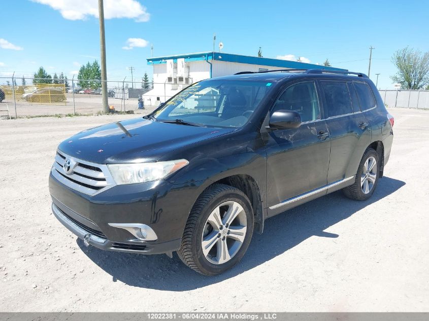 2013 Toyota Highlander Plus/Se VIN: 5TDBK3EH1DS201413 Lot: 12022381