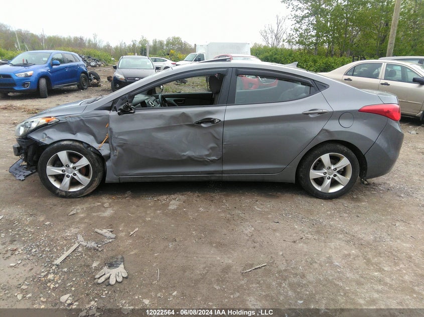 2013 Hyundai Elantra Gls/Limited VIN: 5NPDH4AE8DH359651 Lot: 12022564