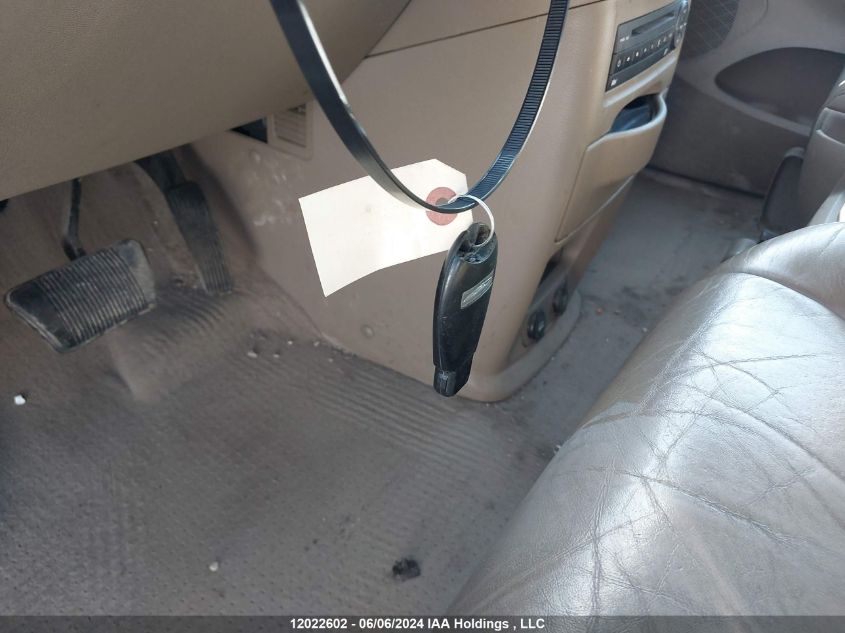 2011 Chrysler Town & Country Limited VIN: 2A4RR6DG3BR636762 Lot: 12022602