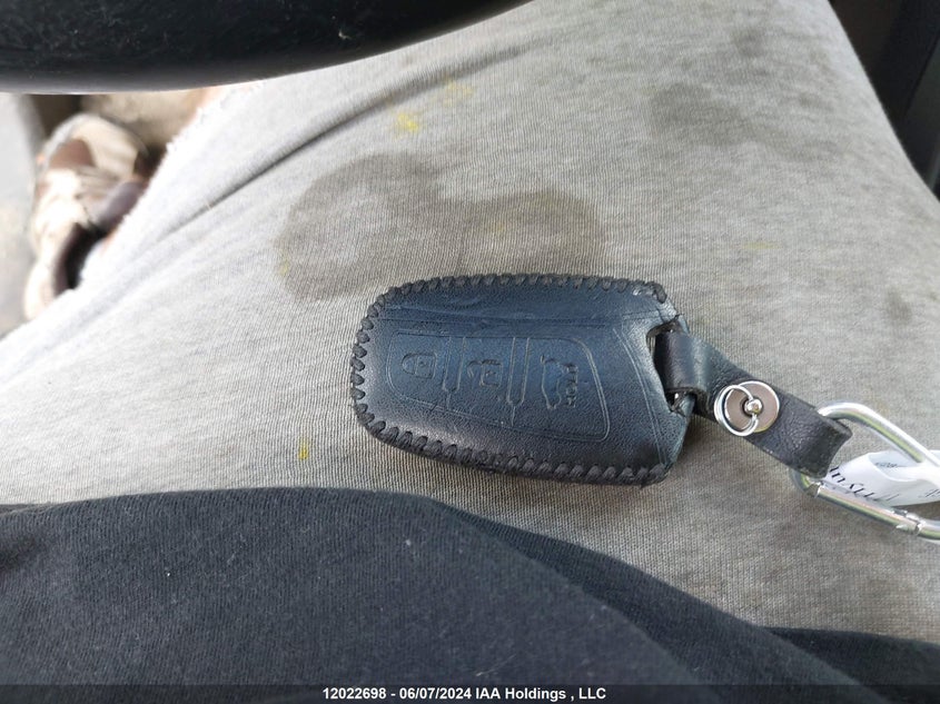 2017 Hyundai Santa Fe VIN: KM8SNDHF7HU226580 Lot: 12022698