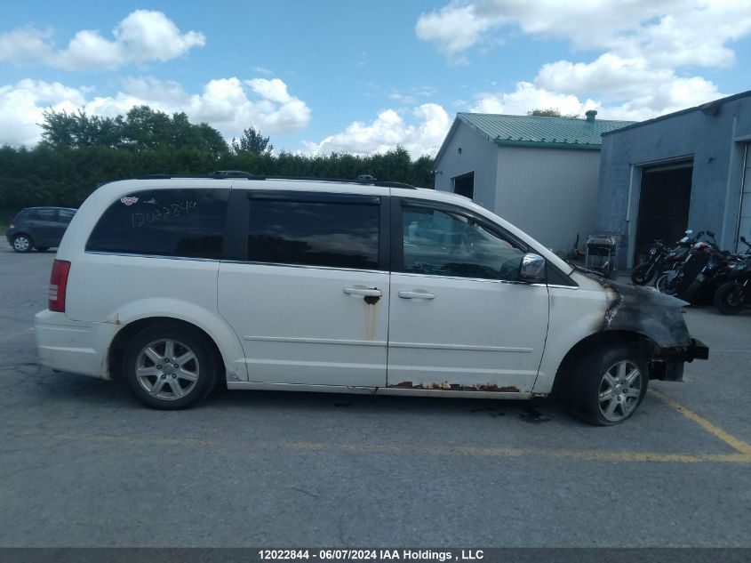 2008 Chrysler Town & Country Touring VIN: 2A8HR54P28R770398 Lot: 12022844