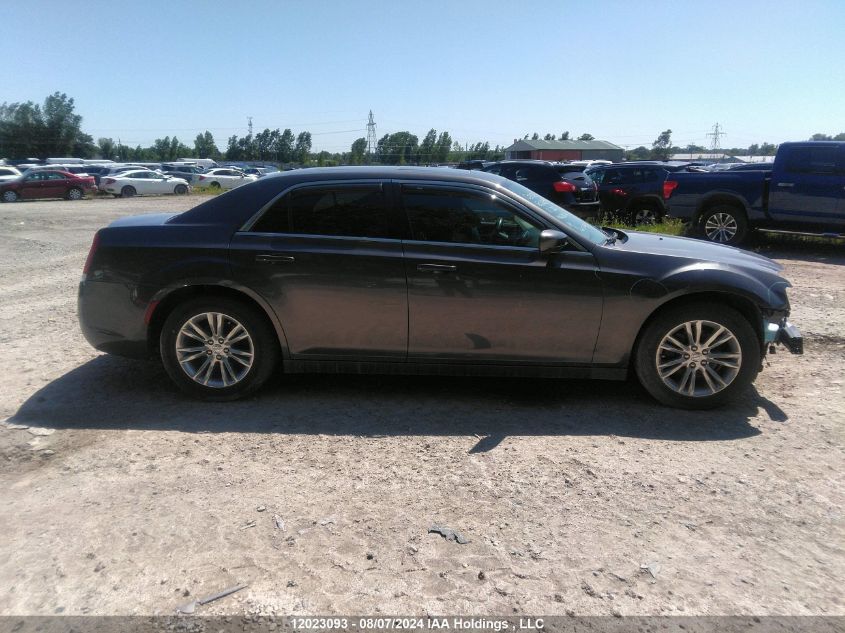 2017 Chrysler 300 Limited VIN: 2C3CCAAG2HH628692 Lot: 12023093