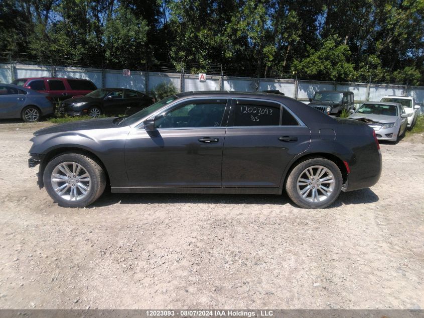 2017 Chrysler 300 Limited VIN: 2C3CCAAG2HH628692 Lot: 12023093