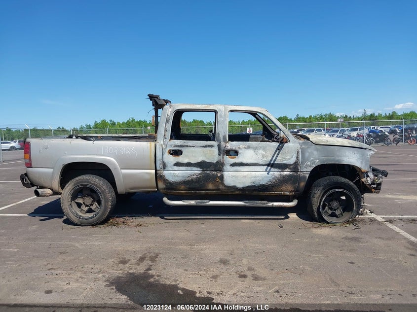 2006 GMC Sierra 2500Hd VIN: 1GTHK232X6F125423 Lot: 12023124