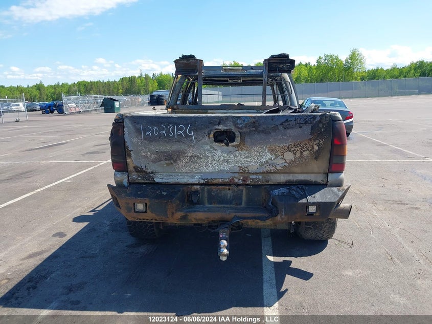2006 GMC Sierra 2500Hd VIN: 1GTHK232X6F125423 Lot: 12023124