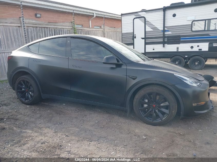 2022 Tesla Model Y VIN: 7SAYGDEE2NF451470 Lot: 12023244