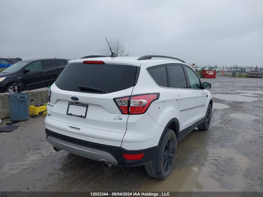 1FMCU9GD8JUC95580 2018 Ford Escape Se