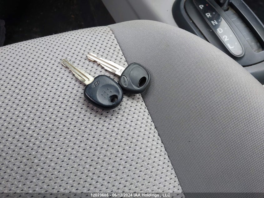 2010 Hyundai Accent VIN: KMHCN4BC5AU390810 Lot: 12023685