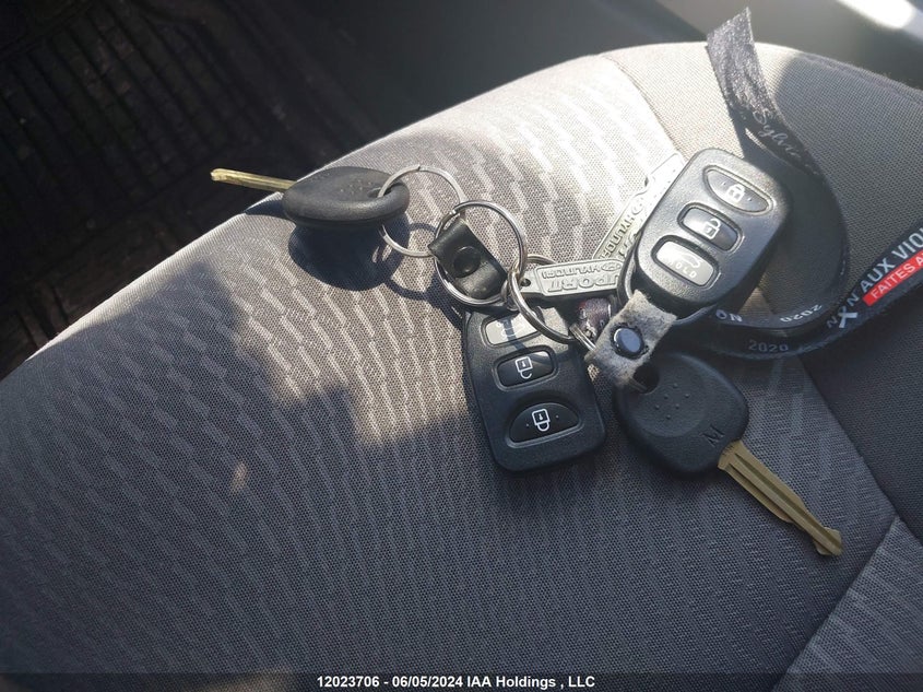 2014 Hyundai Elantra VIN: 5NPDH4AE1EH480233 Lot: 12023706