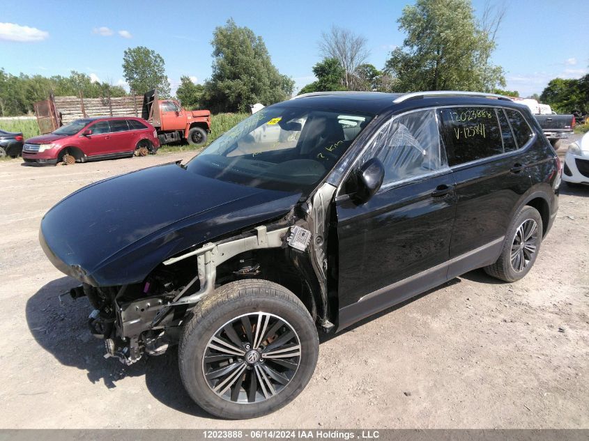 2018 Volkswagen Tiguan Sel Premium VIN: 3VV4B7AX0JM125841 Lot: 12023888