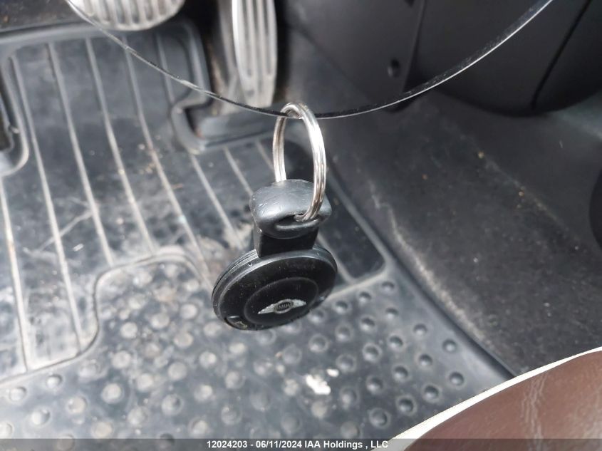 2010 Mini Cooper Clubman VIN: WMWMM3C54ATP94013 Lot: 12024203