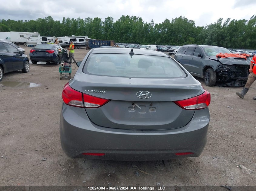 2013 Hyundai Elantra Gls/Limited VIN: 5NPDH4AE8DH309672 Lot: 12024384