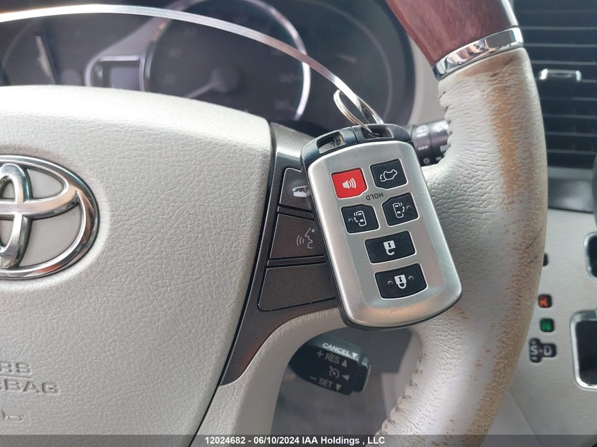 2011 Toyota Sienna Limited 7 Passenger VIN: 5TDDK3DC0BS022839 Lot: 12024682