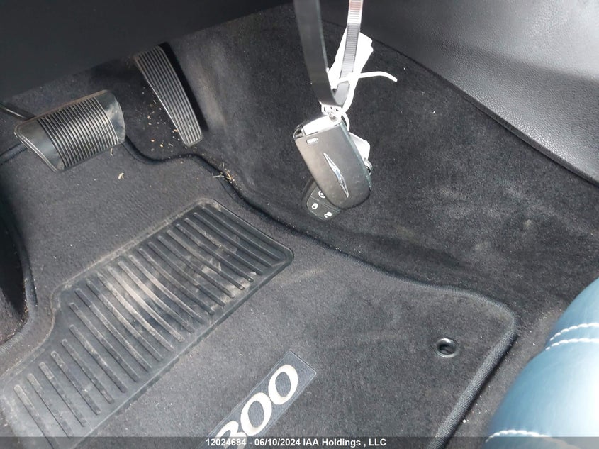 2015 Chrysler 300 S VIN: 2C3CCABG5FH727874 Lot: 12024684