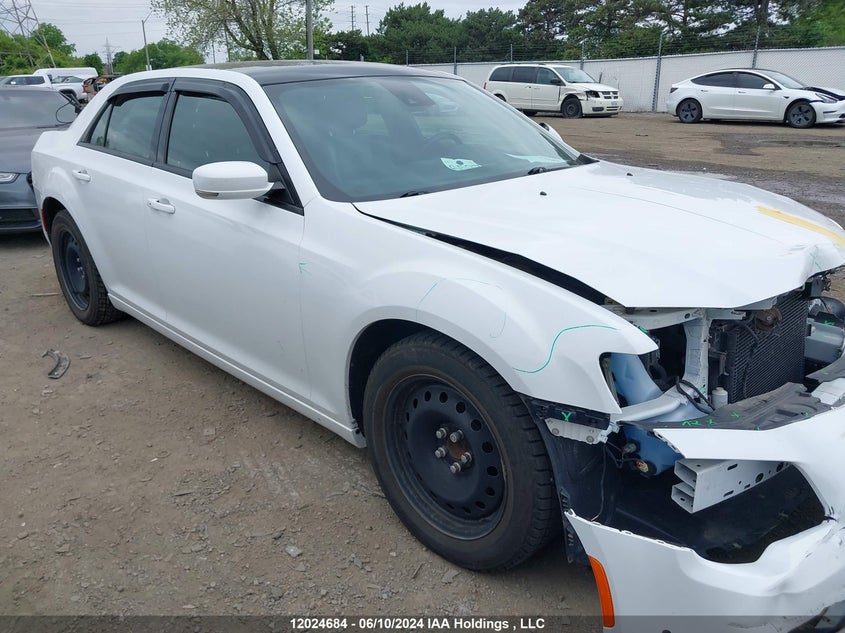 2015 Chrysler 300 S VIN: 2C3CCABG5FH727874 Lot: 12024684