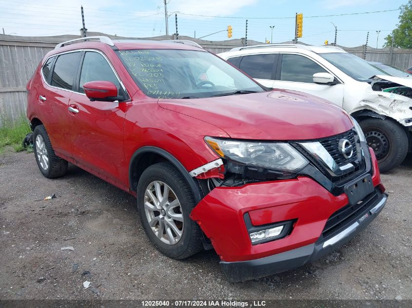 5N1AT2MV0HC765504 2017 NISSAN ROGUE - Image 1