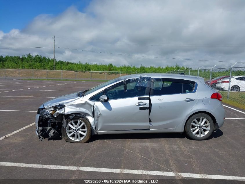 2017 Kia Forte 5-Door VIN: KNAFX5A82H5731712 Lot: 12025233