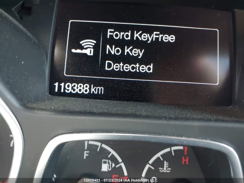 2017 Ford Escape Titanium VIN: 1FMCU9J92HUD54945 Lot: 12025401