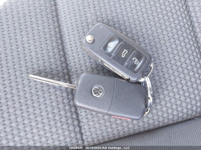 2012 Volkswagen Golf VIN: WVWCA7AJ3CW007603 Lot: 12025420