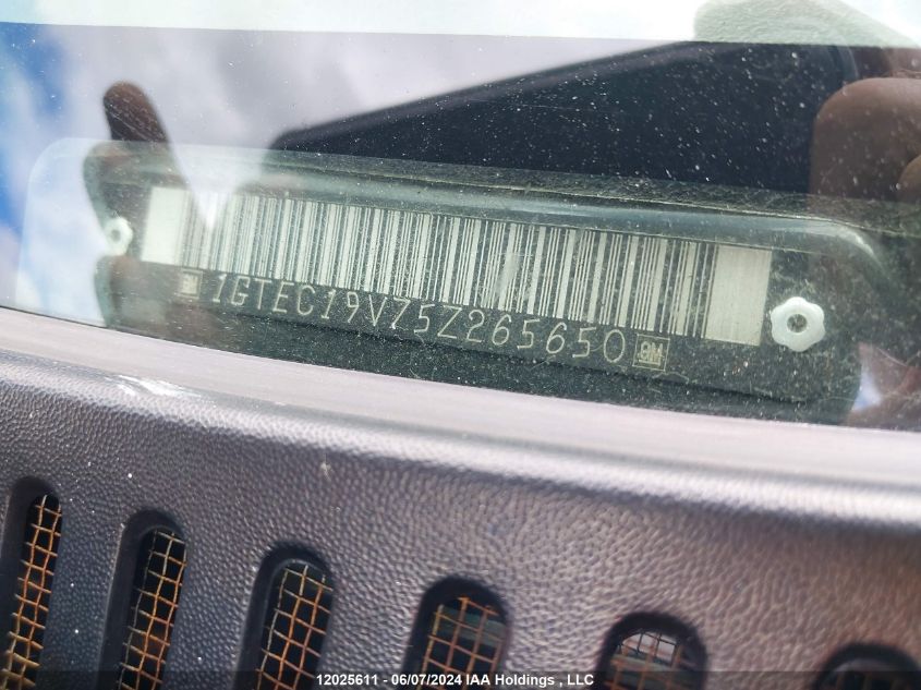 2005 GMC Sierra 1500 VIN: 1GTEC19V75Z265650 Lot: 12025611