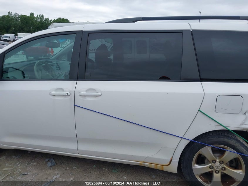 2011 Toyota Sienna Le 8 Passenger VIN: 5TDKK3DC9BS030154 Lot: 12025694