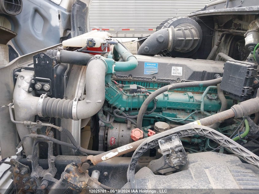 2015 Volvo Vn L VIN: 4V4NC9EH7FN174888 Lot: 12025701