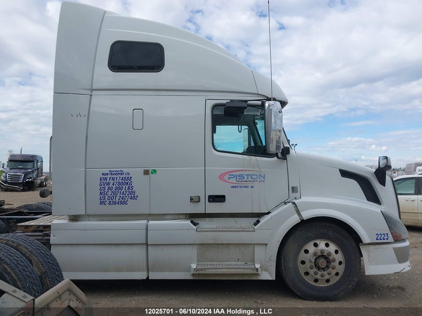 2015 Volvo Vn L VIN: 4V4NC9EH7FN174888 Lot: 12025701